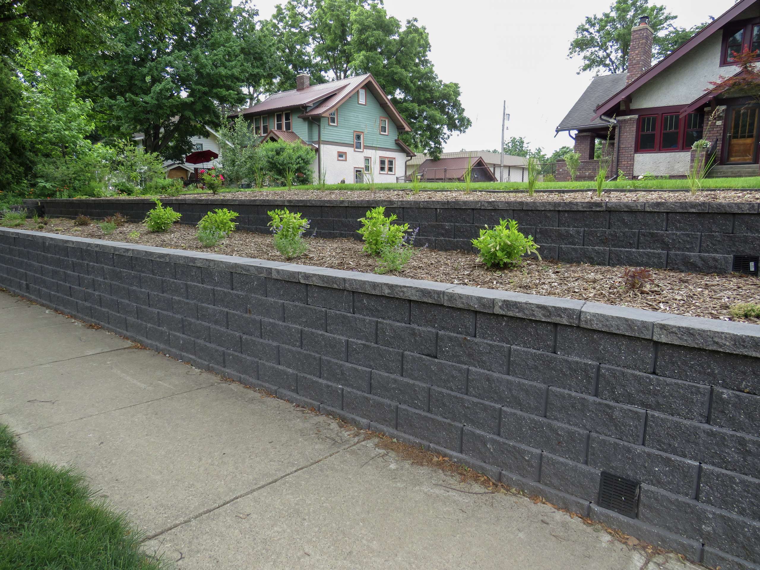 Retaining Walls Des Moines, Iowa | Capital Landscaping